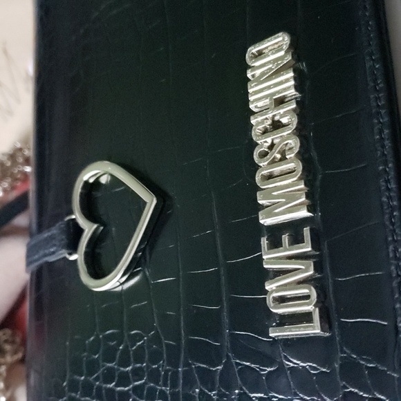 ♣️♣️♣️ LOVE MOSCHINO Embossed Shoulder Bag ♣️♣️♣️ - Picture 2 of 14